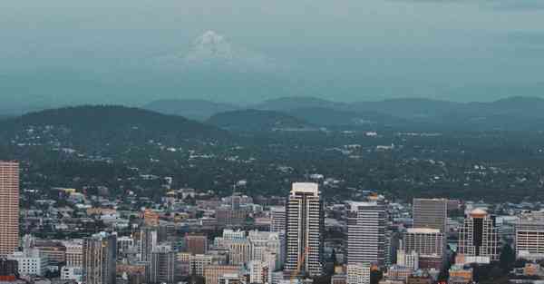 室内旋转楼梯的风水注意事项及摆放禁忌